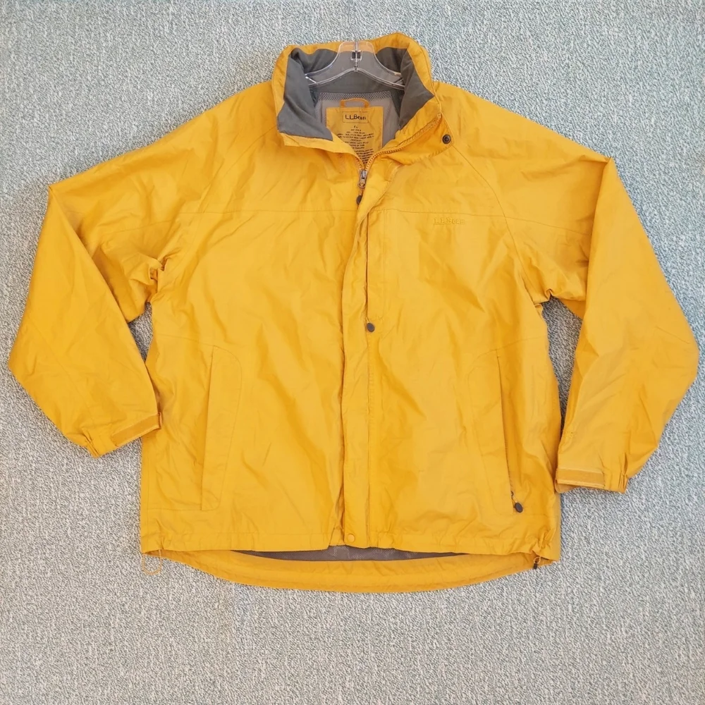 L.L. Bean Men's Yellow 'StowAway' Hooded Raincoat - Picture 8 of 16